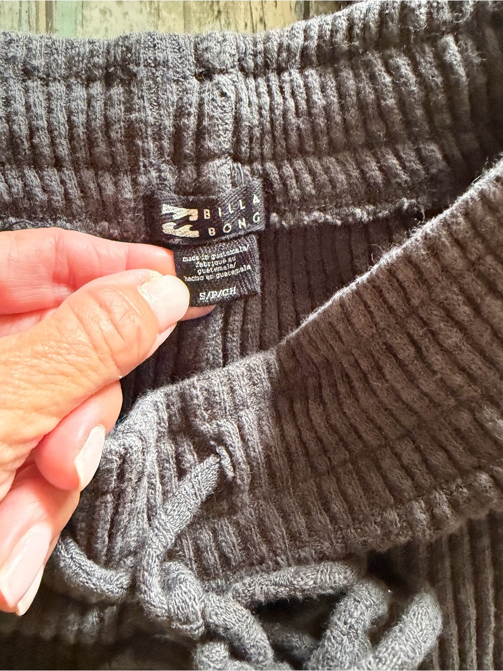 Billabong Ribbed Wide-Leg Knit Pants in Charcoal - Picture 7 of 8